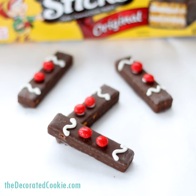 Gingerbread man fudge sticks