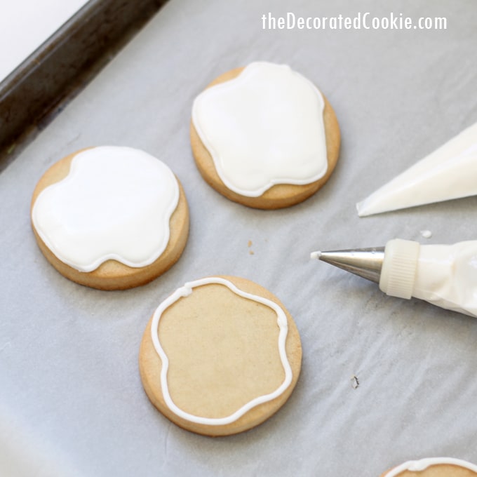 simple melting snowman cookies (from the creator of the ORIGINAL), or "snowman puddle cookies"