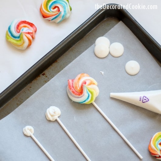 RAINBOW MERINGUE COOKIES on a stick, awesome unicorn food.