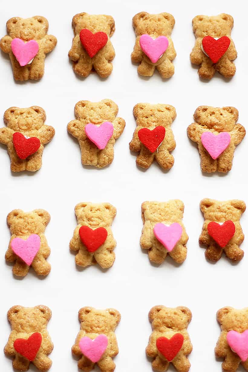 Valentine's Day teddy grahams 