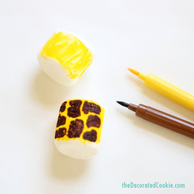 animal print marshmallow pops 