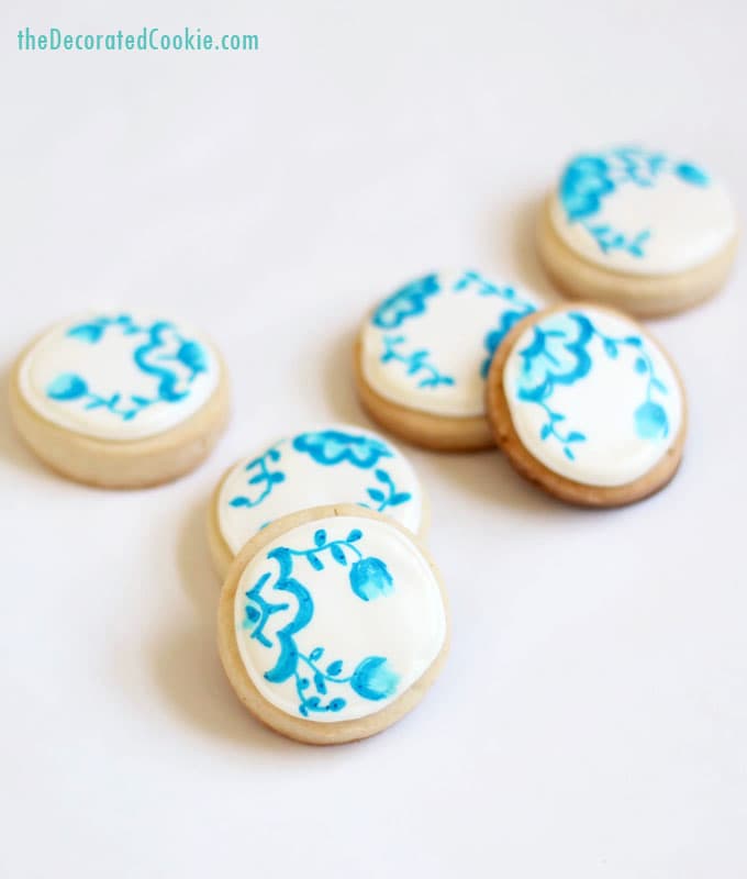 blue and white china cookies 