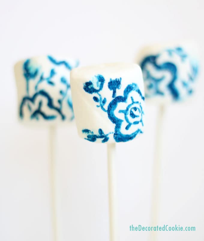 blue and white china cookies 