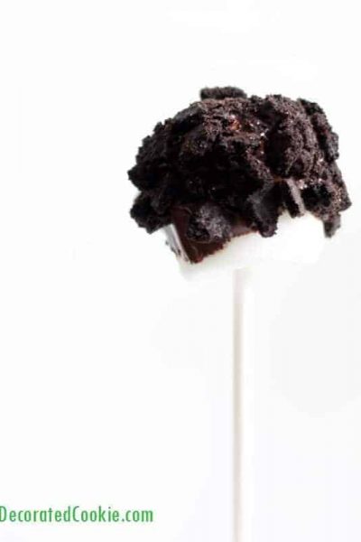 thin mints Girl Scout cookie marshmallow pops