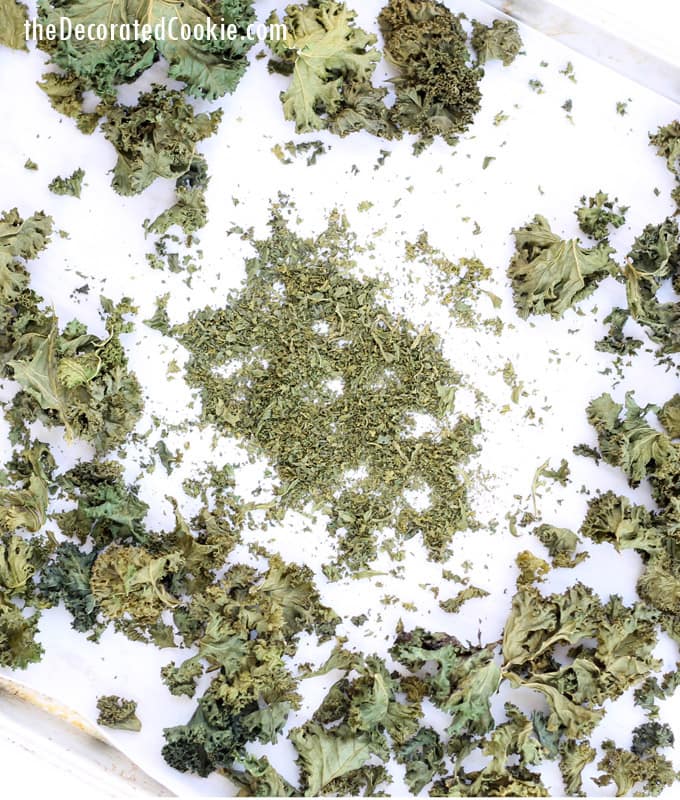 homemade kale powder -- healthy choice, sprinkle nutrition in all your favorite foods. 