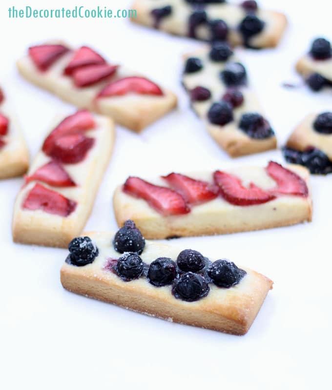 the BEST berry shortbread cookies ever, great Summer dessert 