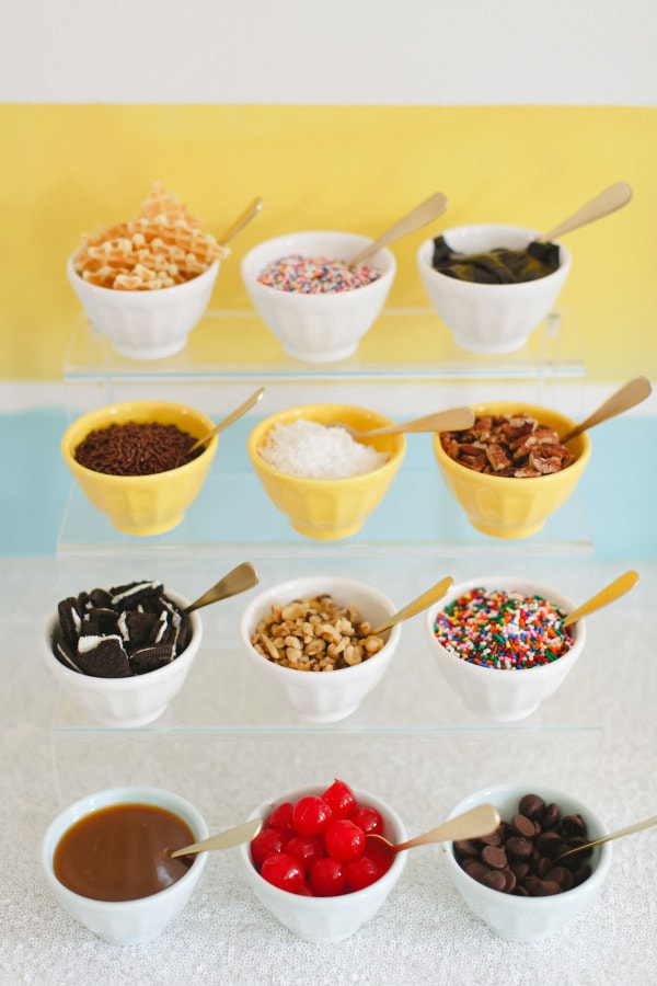 Ice Cream Sundae Bar Ideas Topping Ideas And Recipes Summer Party