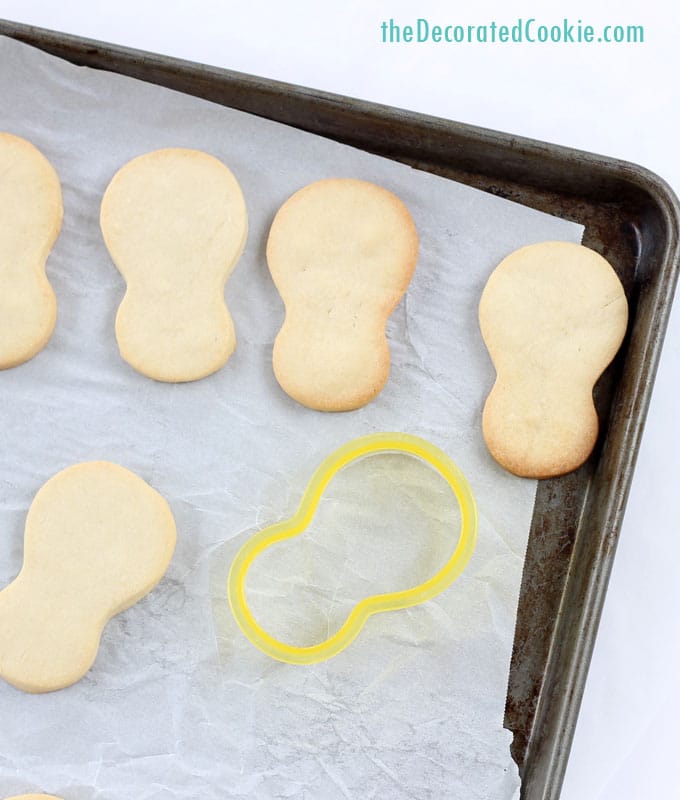 flip flop cookies for summer using Sweet Sugarbelle's cutter collection 