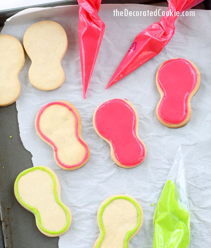 flip flop cookies for summer using Sweet Sugarbelle's cutter collection 