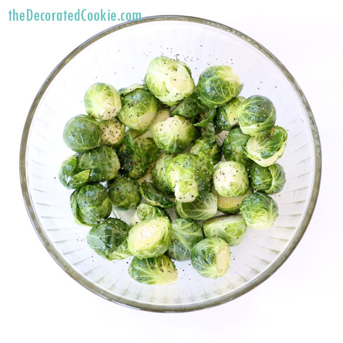 easy side dish: roasted Brussels Sprouts and bacon 