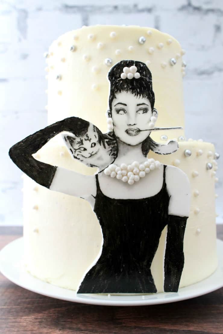 FAMOUS WOMEN ON CAKES -- A roundup of amazing cakes with amazing women from around the web, including Marilyn Monroe, Audrey Hepburn, and Beyonce.