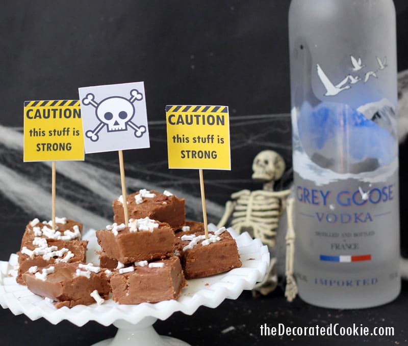 3-ingredient boozy Halloween fudge with free printables