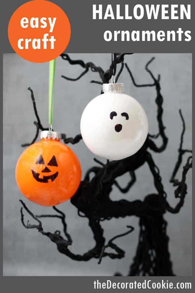 These easy Jack O' Lantern and Ghost Halloween ornaments are a perfect, kid-friendly, last minute Halloween craft and decorating idea.