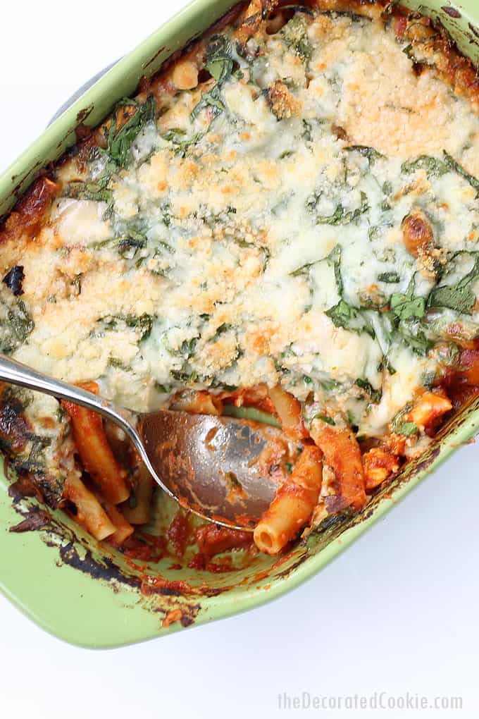 EASY dinner idea: One-dish NO-BOIL BAKED ziti and chicken casserole with a cheesy spinach topping. Use rotisserie chicken for a weeknight dinner.