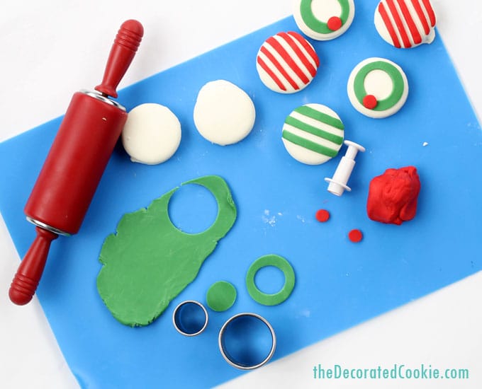 candy clay Christmas Oreos 