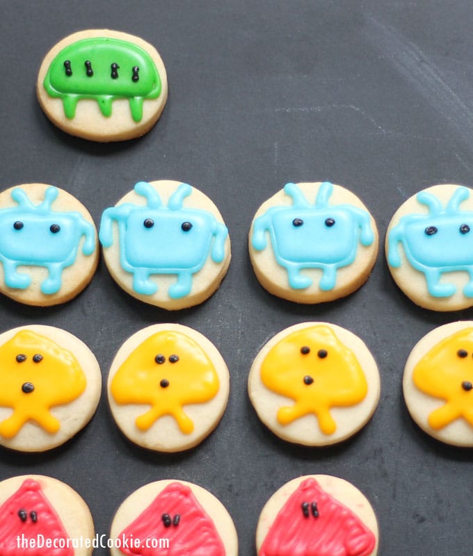 SPACE INVADERS cookies -- 1980s video games, Atari