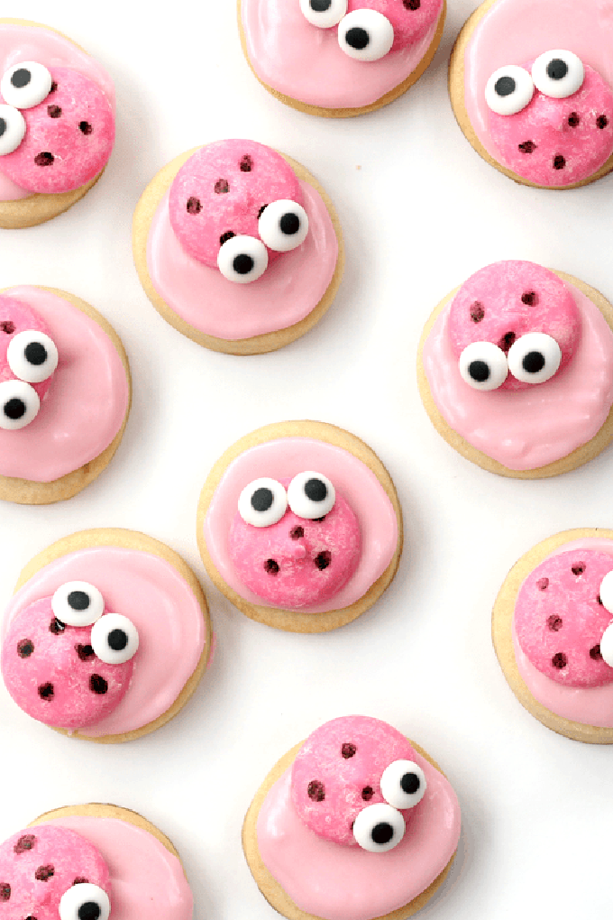 Heart-Shaped Pink Velvet Bundt Cake + Cookies for Kids' Cancer - The Little  Kitchen