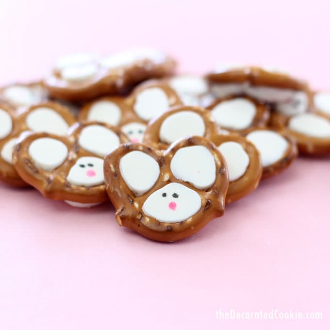 Easy Easter bunny pretzels -- chocolate pretzels 