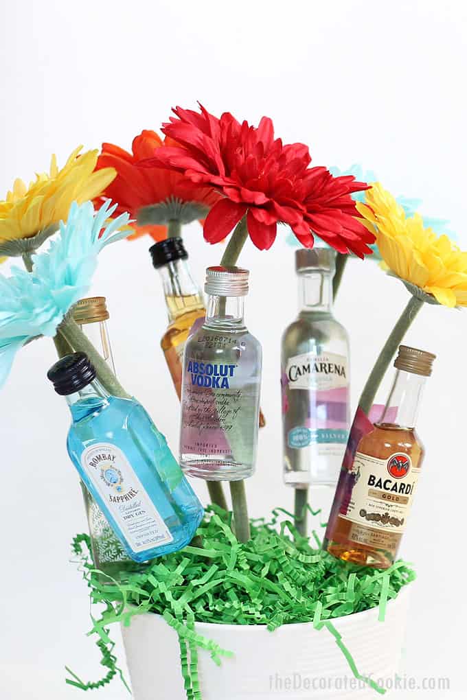 How to make a booze bouquet homemade gift idea. Great for hostess gifts, birthday gift ideas, Mother's Day gifts and more. Video included.