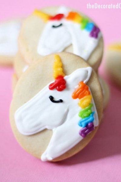 how to decorate simple unicorn cookies -- unicorn food -- unicorn party