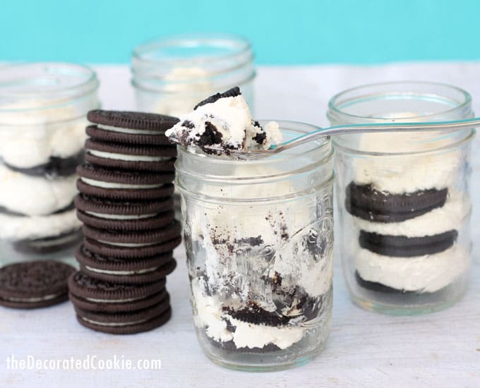 mini Oreo ice box cakes -- Oreo ice box cake in a jar -- EASY no-bake summer dessert