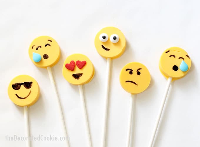 emoji party food idea: EASY chocolate emoji candy pops