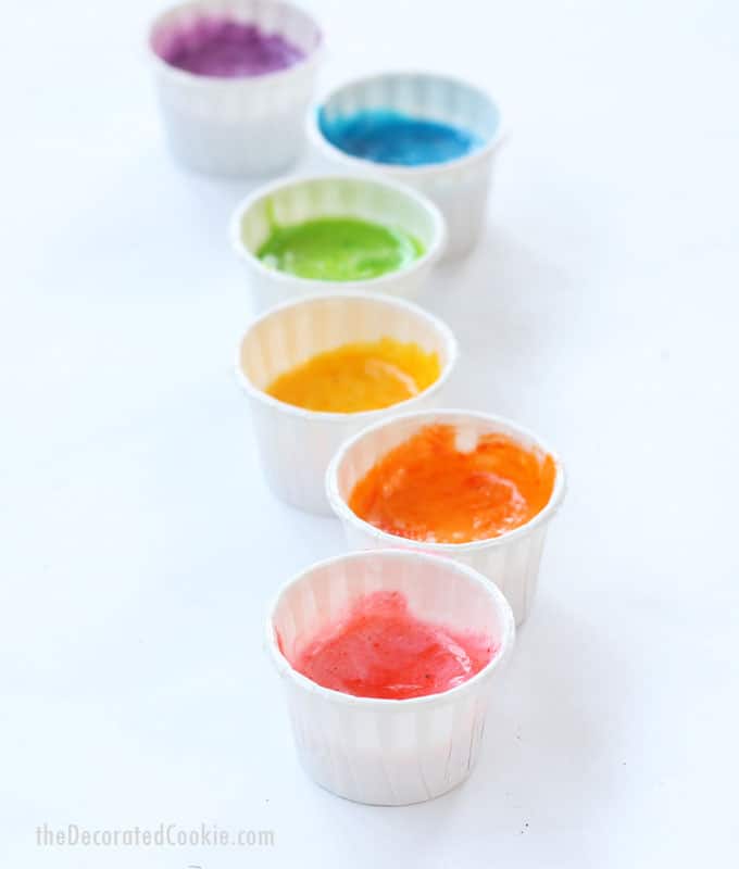 edible marshmallow paint -- fun food craft for kids -- paint on cookies, marshmallows, or paper