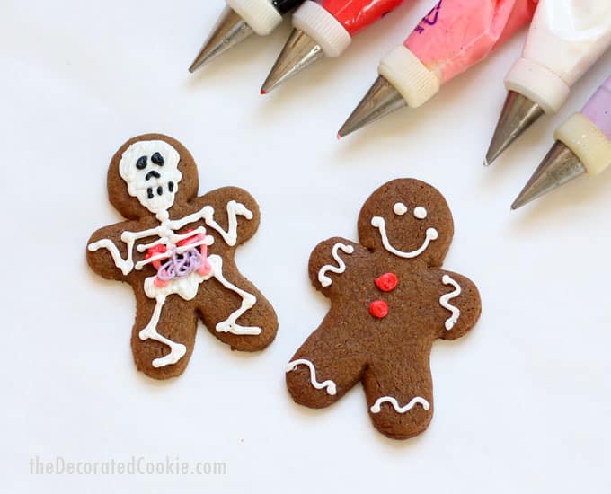 how to make Halloween gingerbread men -- traditional gingerbread man cookies with spooky skeletons (with anatomy) hiding underneath! 
