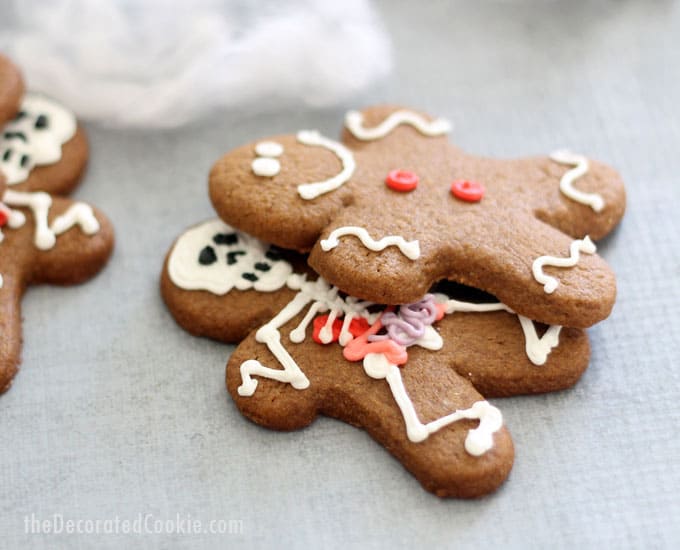 how to make Halloween gingerbread men -- traditional gingerbread man cookies with spooky skeletons (with anatomy) hiding underneath! 