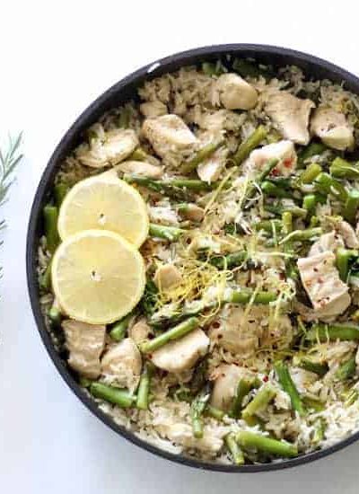 weeknight dinner idea one pot dinner idea: lemon rosemary chicken with rice and asparagus