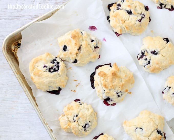 4-ingredient lemon blueberry scones -- handmade Starbucks version 