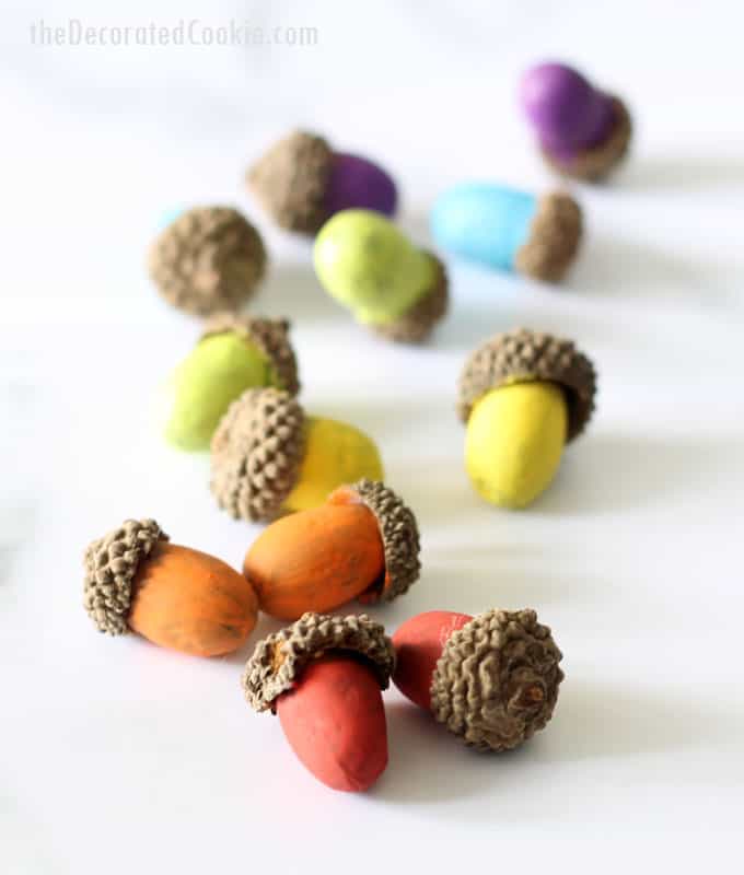 painted acorns 