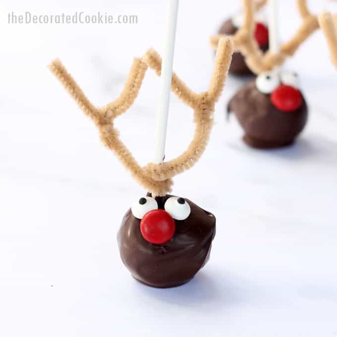 reindeer donut pops 