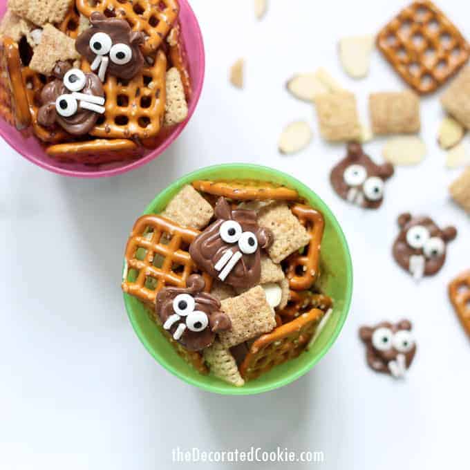 This groundhog day snack mix is a cute and fun food idea to give and eat as you wait to see if the groundhog sees his shadow. Great classroom treat idea!