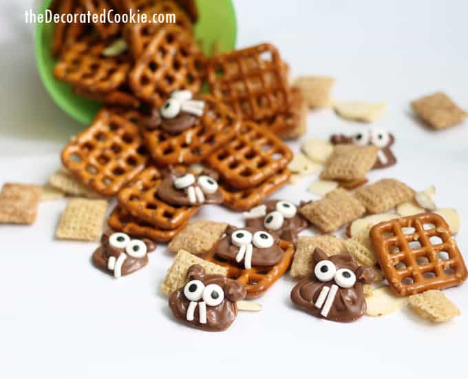 This groundhog day snack mix is a cute and fun food idea to give and eat as you wait to see if the groundhog sees his shadow. Great classroom treat idea!