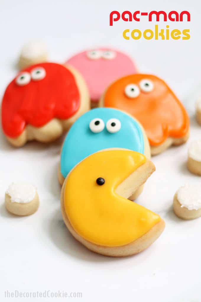 How to decorate Pac Man cookies -- 1980s video games -- #pacman #cookies #decoratedcookies #1980s #videogames 