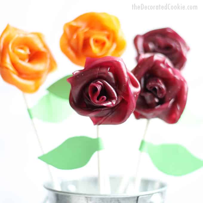 Fruit Roll rose bouquet! How to make gorgeous, EASY, fruit roll roses (flowers) with Welch's Fruit Rolls. A fun, kid-friendly food craft for spring. Use as cake, cookie, or cupcake toppers, OR, make a fruit roll rose bouquet as a gift for Mother's Day or birthdays. #WelchsFruitRolls #UnrollTheFun #sponsored #ad