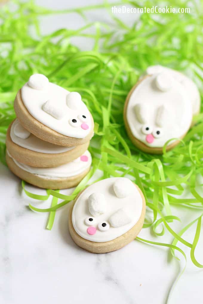 How to make easy bunny decorated cookies for Easter, no special cookie cutter required! Video how-tos included. Great Easter cookie idea for beginners!