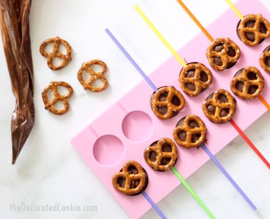 Chocolate pretzels pops are an easy sweet and salty treat.