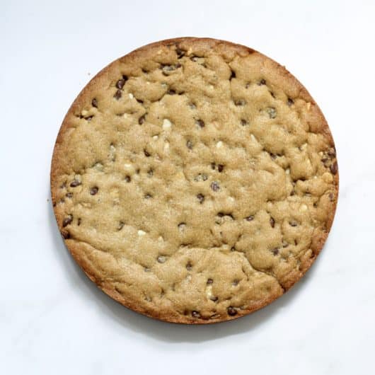 chocolate-chip-cookie-cake-the-best-homemade-recipe-from-scratch