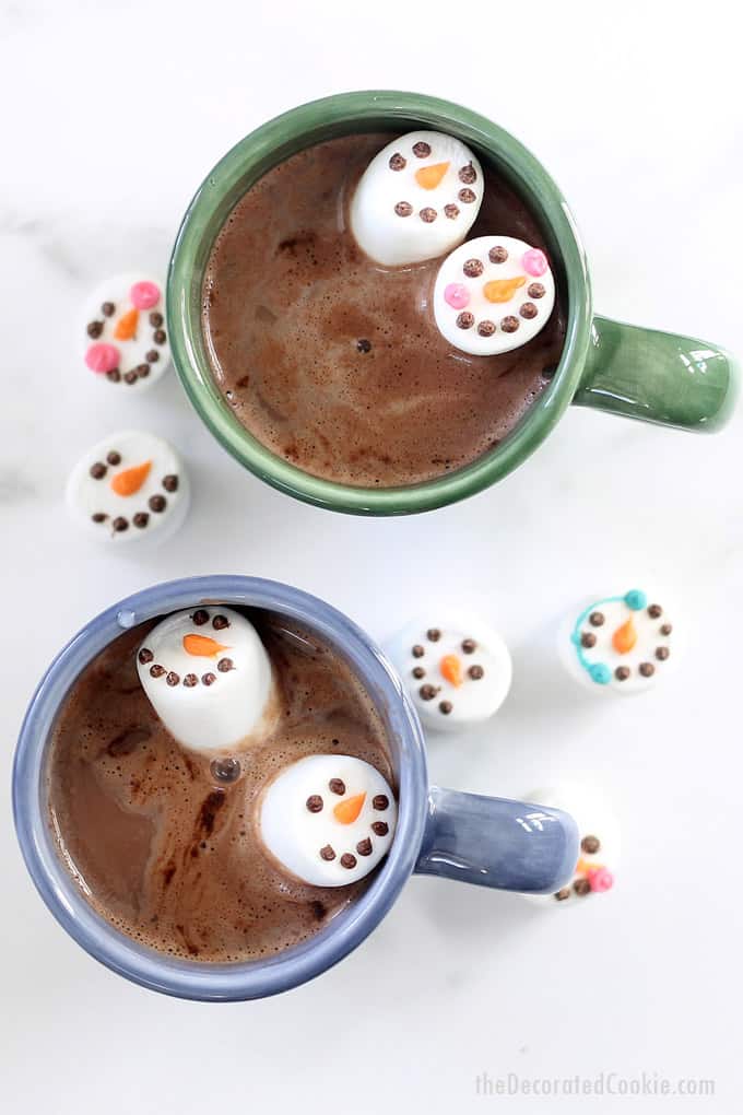 Make your own homemade Williams-Sonoma MARSHMALLOW TREATS for hot cocoa for a fraction of the cost. Great Christmas gift idea. #Williamssonoma #marshmallows #hotchocolate #hotcocoa #marshmallowsnowman #snowman #Christmas #giftidea #stockingstuffer