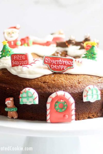Easy Christmas dessert idea! GINGERBREAD BUNDT CAKE with icing decorated with Santa, reindeer, presents, and as a gingerbread house for Christmas. #Christmas #christmasdessserts #gingerbreadbundtcake #gingerbreadrecipe #gingerbreadcake #ChristmasCake