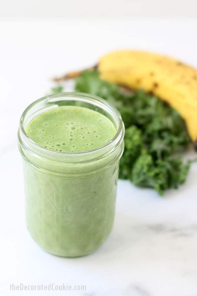 KALE SMOOTHIE -- This healthy, easy, 3-ingredient banana kale smoothie recipe is perfect for busy mornings. Make-ahead and freeze. Video.