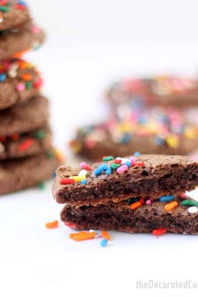 CHOCOLATE CAKE MIX COOKIES -- These easy 3-ingredient cookies can be topped with frosting or rainbow sprinkles for a birthday treat. #chocolate #cakemixcookies #sprinkles