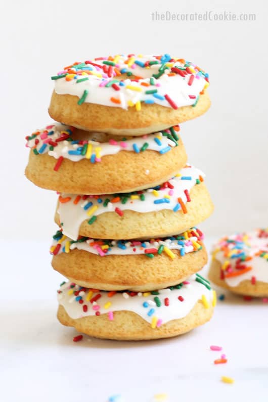 EASY BAKED DONUT RECIPE -- one-bowl, quick vanilla doughnuts
