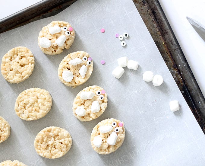 BUNNY RICE KRISPIE TREATS are a cute, easy, quick, no-bake Easter dessert idea. White chocolate cereal treats recipe with video how-tos.
