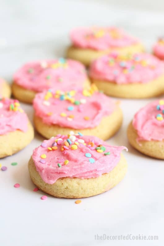 COPYCAT LOFTHOUSE COOKIES, soft sugar cookie recipe with frosting