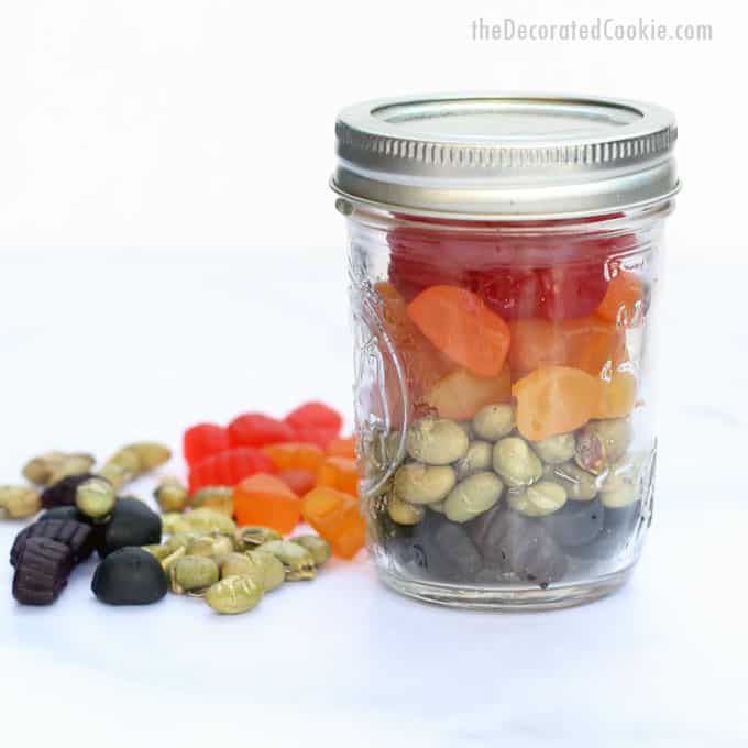 mason jar with view of rainbow snack and welch's fruit snack 